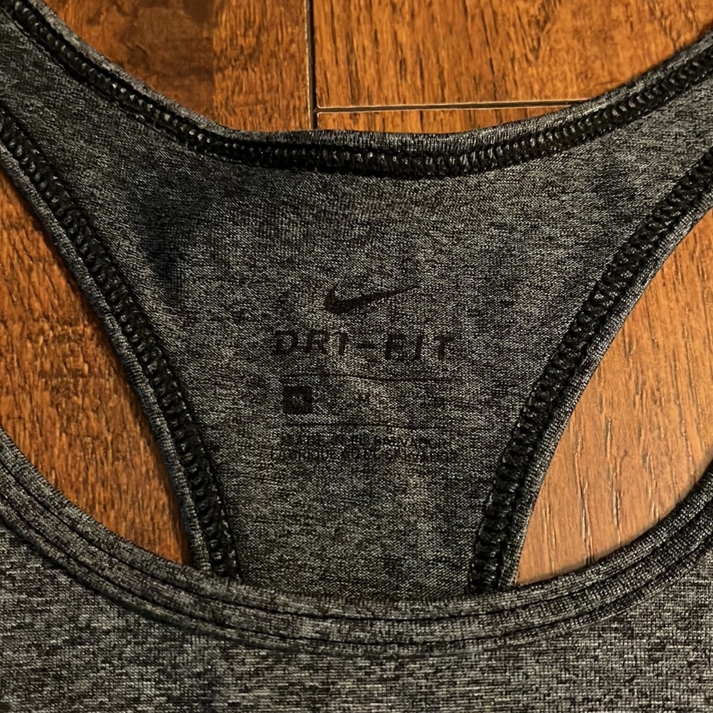 Nike Racerback TankTop - Picture 2 of 3